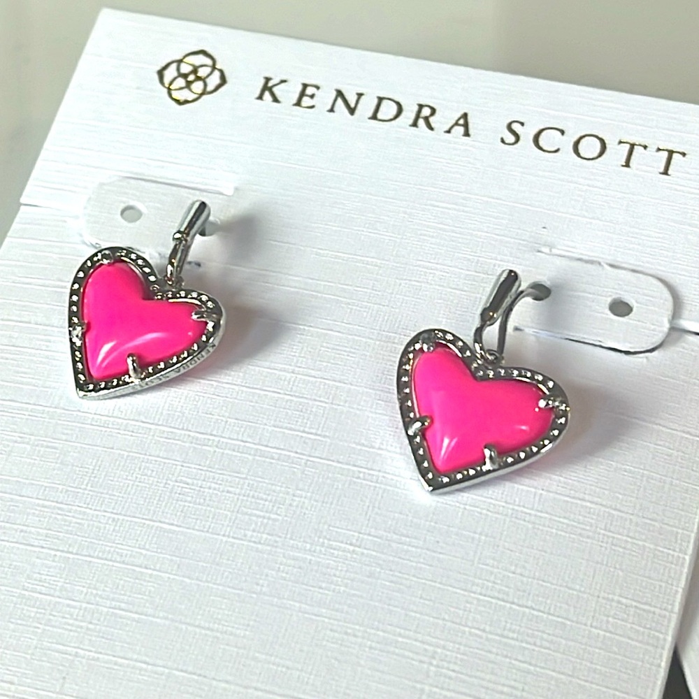 Kendra Scott Pink Heart Jewelry Set - Picture 4 of 6